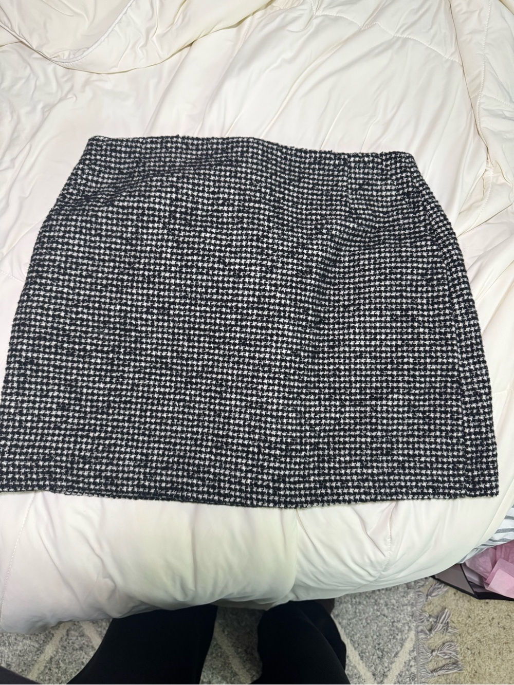 Uniqlo Black & White Houndstooth Mini Skirt